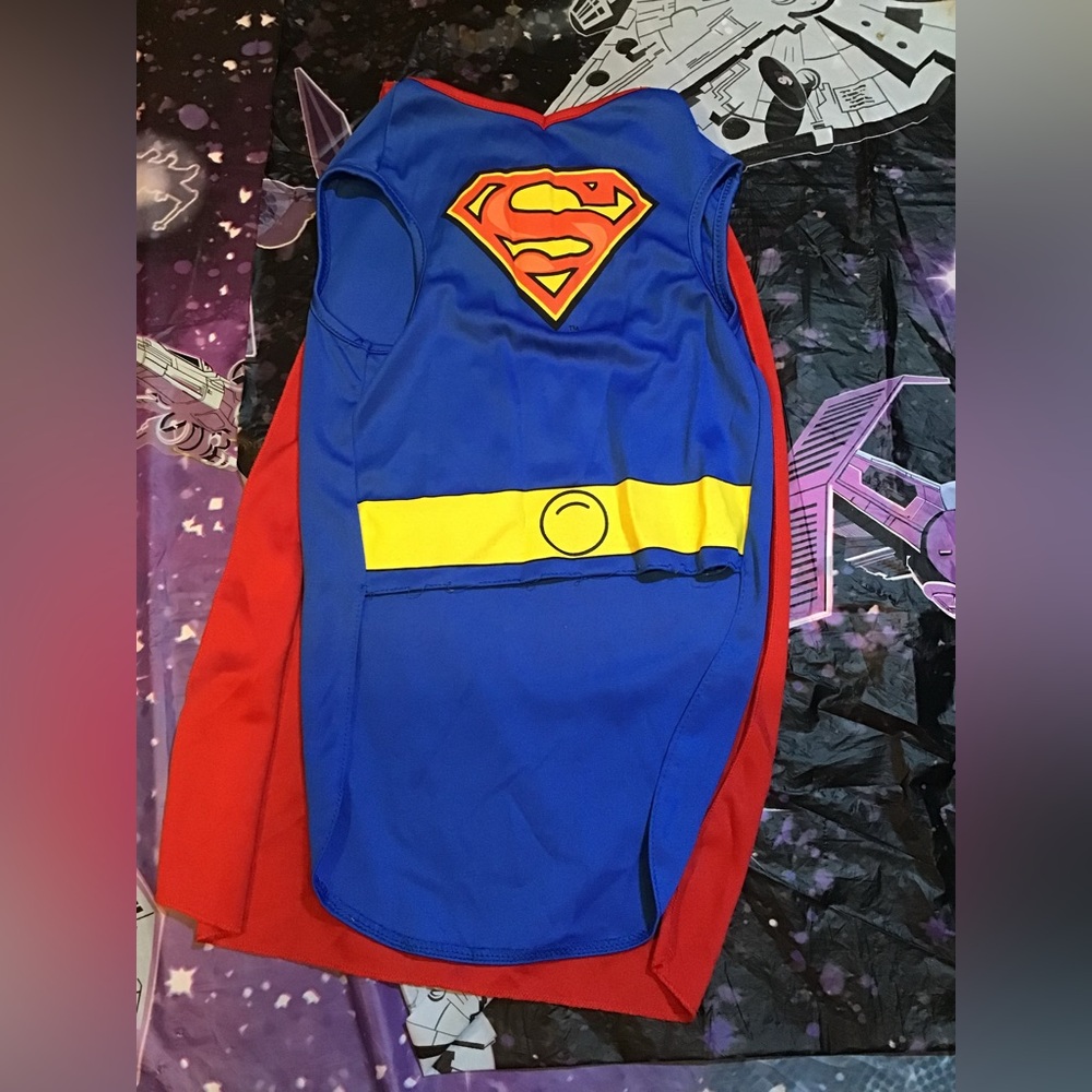 Dc comics Superman dog costume size large